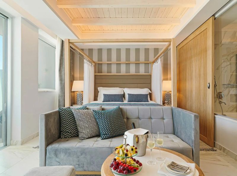 Amanti MadeForTwo, Cyprus