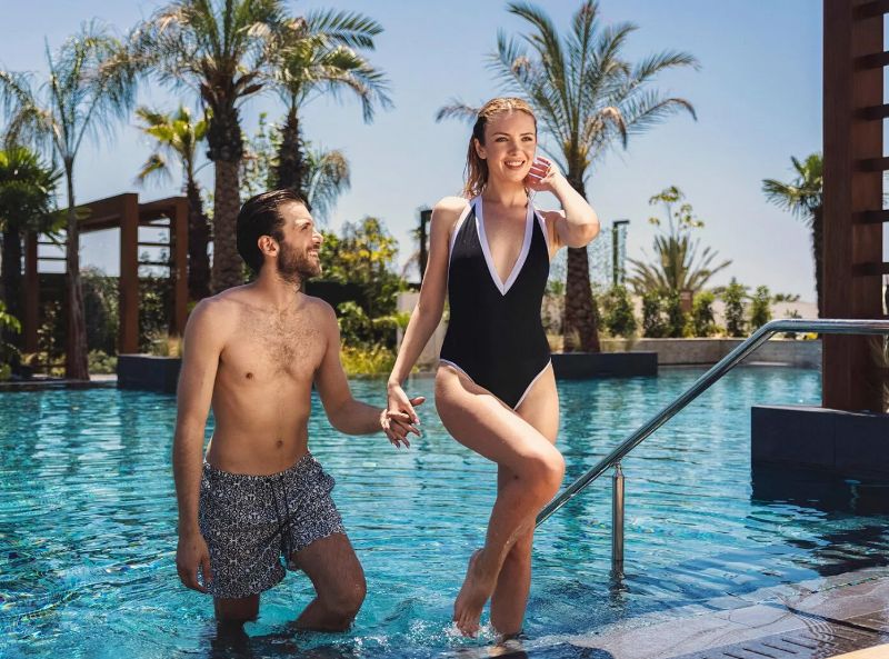 Amanti MadeForTwo, Cyprus