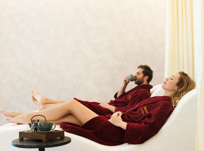 Amanti MadeForTwo, Cyprus